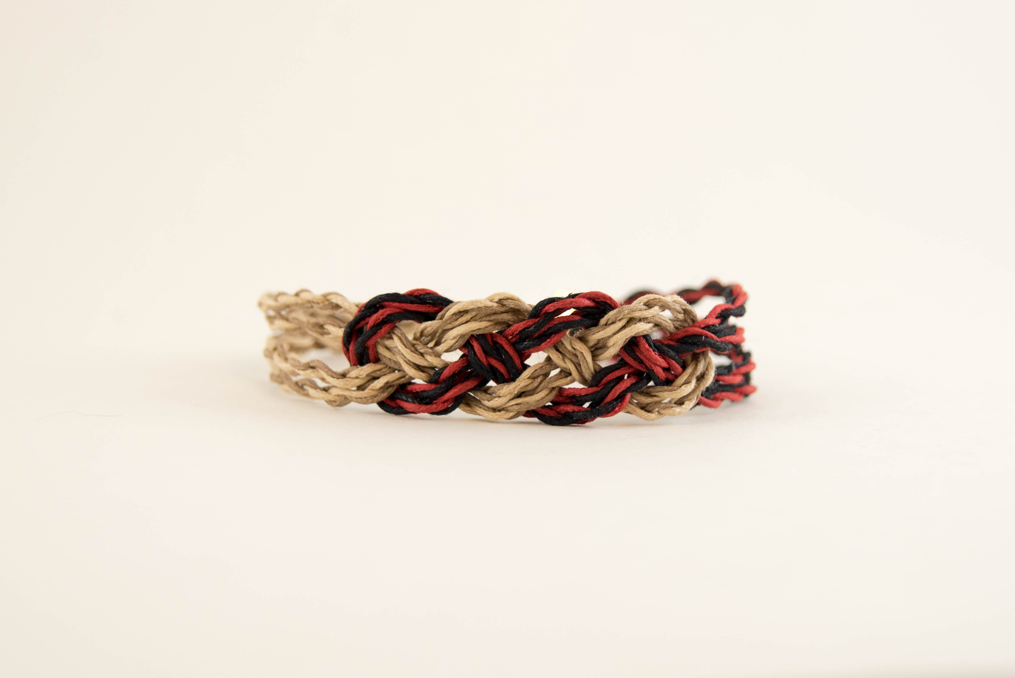 Braided Round Knot Bracelet - Natural – Lone Wolf Leather